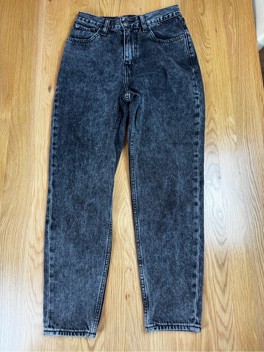 Levi's Black Acid-Wash BIG E  High-Waist Mom Ankle Jeans Sz 25